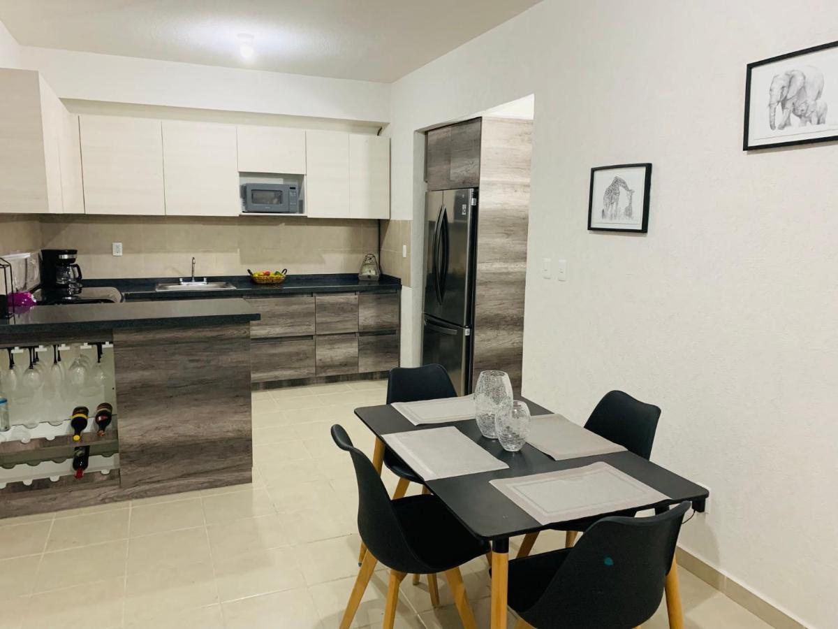 Franks House Luxury Apartment "Shared House" Cancún Eksteriør billede